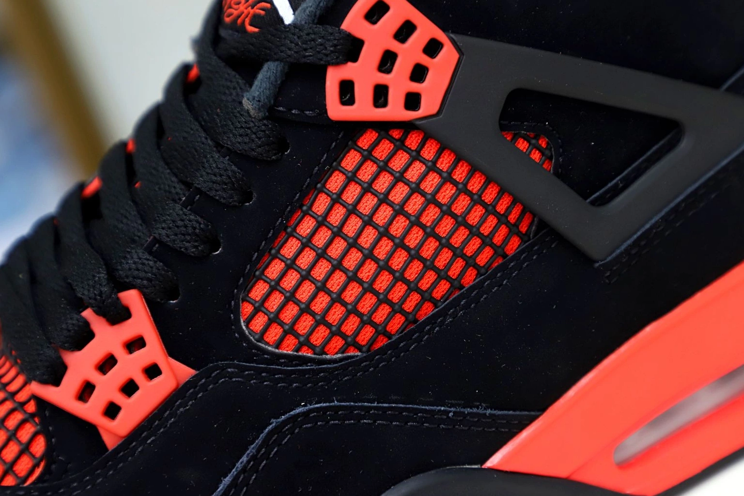 RETRO JORDAN 'RED AIR THUNDER' 4 0715